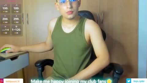 Snapshot of teddy_cowboy chatting on 03.08.25 Follow me on Twitter boys ryder and instagram teddyscoot 12 online show from 03.08.25