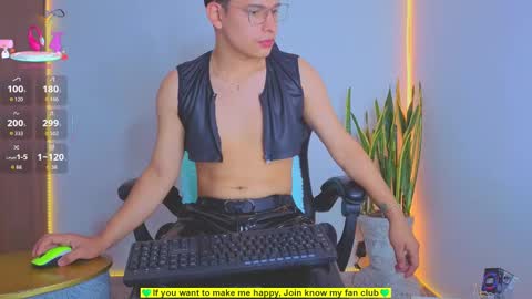 Snapshot of teddy_cowboy chatting on 09.19.25 Follow me on Twitter boys ryder and instagram teddyscoot 12 online show from 09.19.25
