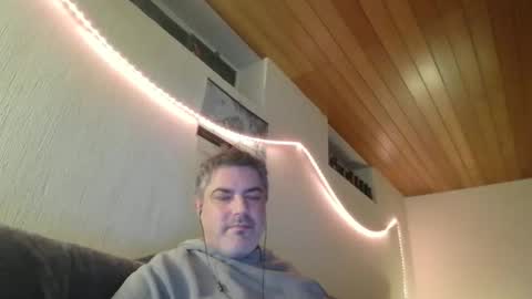 Snapshot of teeforyou chatting on 01.26.25 Peter online show from 01.26.25