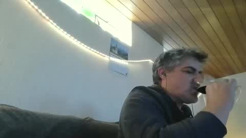 Snapshot of teeforyou chatting on 03.09.25 Peter online show from 03.09.25