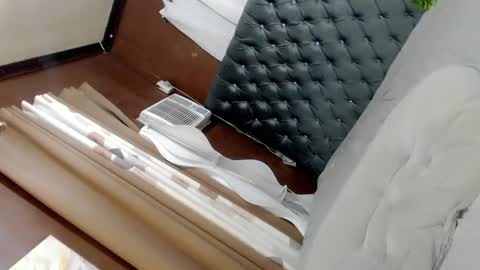 Snapshot of temptationofsex chatting on 12.14.24 EVA GLASSCOTT online show from 12.14.24