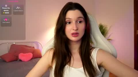 Snapshot of tender_babyy chatting on 03.05.25 Sexy girl Li online show from 03.05.25