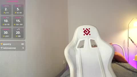 Snapshot of tender_babyy chatting on 03.07.25 Sexy girl Li online show from 03.07.25