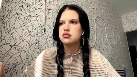 Hi Im Vini  online show from 10.22.25