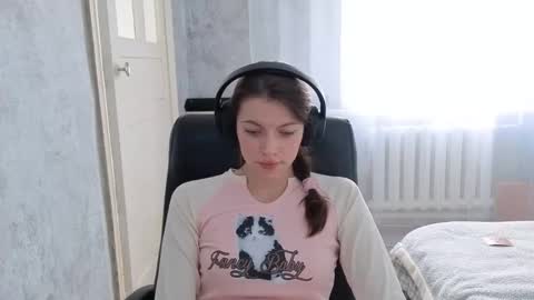 Anny Simpson online show from 10.29.25