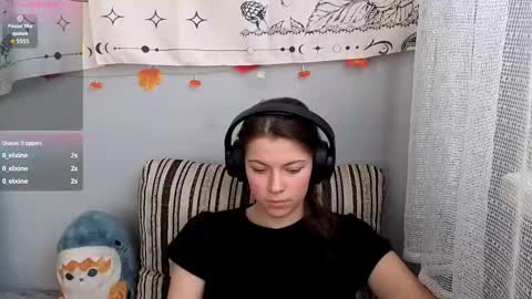 Anny Simpson online show from 11.22.25