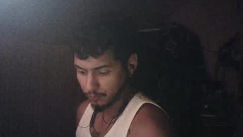 Snapshot of testotease chatting on 01.10.25 Milo online show from 01.10.25