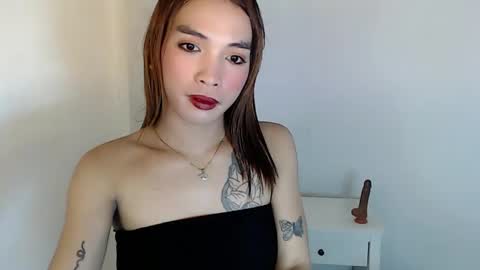 Snapshot of tgirl_jasmine1 chatting on 01.10.25 Vanessa online show from 01.10.25