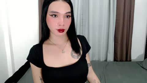 Snapshot of tgirl_jasmine1 chatting on 02.17.25 Vanessa online show from 02.17.25