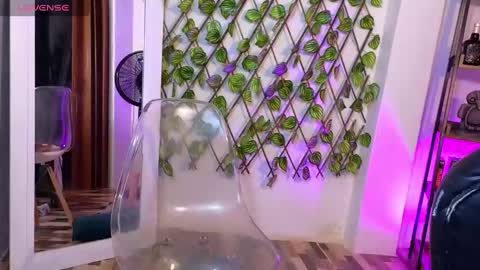 Snapshot of thalia_066 chatting on 02.28.25 thalia online show from 02.28.25