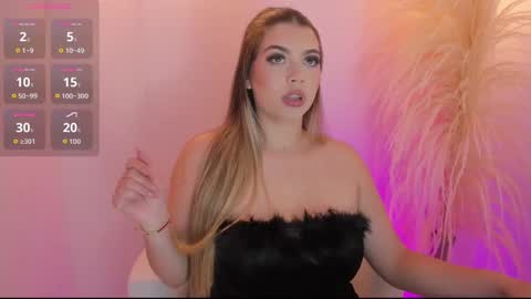 Snapshot of thaliafox_ chatting on 10.16.25  Thalia online show from 10.16.25