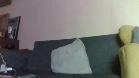 Snapshot of thamasleal chatting on 10.21.25 thamasleal online show from 10.21.25