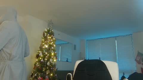 Snapshot of theblacklordmaster chatting on 12.19.24 theblacklordmaster online show from 12.19.24