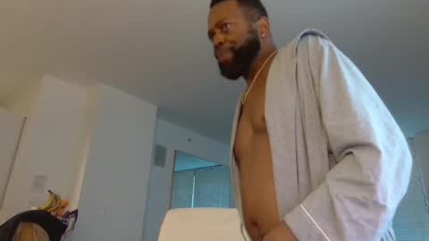 Snapshot of theblacklordmaster chatting on 09.09.25 theblacklordmaster online show from 09.09.25