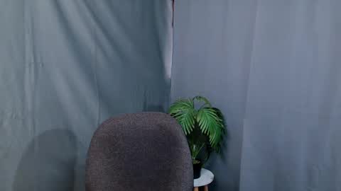 Snapshot of thedevil_inme chatting on 12.04.24 Lana But you can spell it backwards online show from 12.04.24