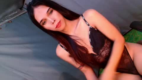 Snapshot of thedevil_inme chatting on 01.08.25 Lana But you can spell it backwards online show from 01.08.25