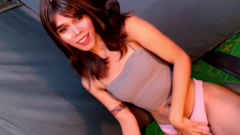 Snapshot of thedevil_inme chatting on 02.08.25 Lana But you can spell it backwards online show from 02.08.25