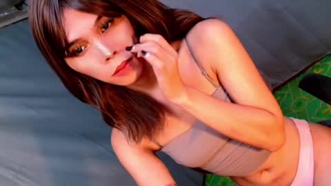 Snapshot of thedevil_inme chatting on 02.15.25 Lana But you can spell it backwards online show from 02.15.25