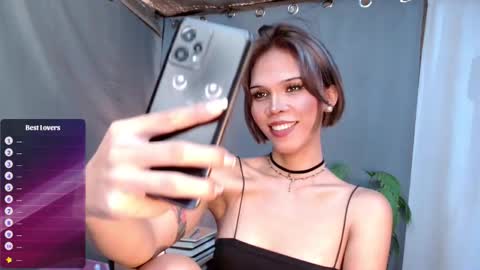 Snapshot of thedevil_inme chatting on 10.19.25 Lana But you can spell it backwards online show from 10.19.25