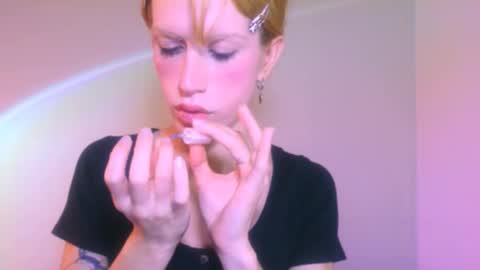 Yolanda online show from 11.22.25