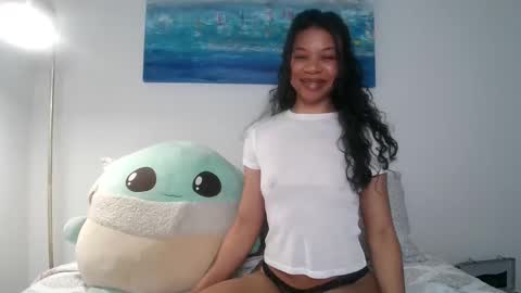 Snapshot of thedreamteam23 chatting on 02.24.25 Pizzababe22 online show from 02.24.25