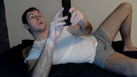Snapshot of theetwohander chatting on 01.05.25 Theetwohander online show from 01.05.25