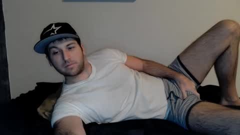 Snapshot of theetwohander chatting on 01.15.25 Theetwohander online show from 01.15.25