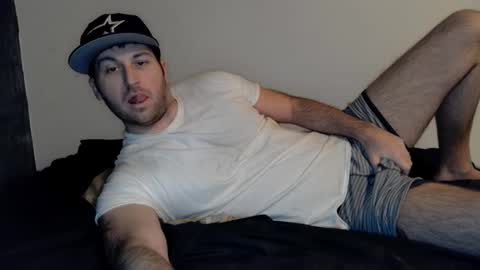 Snapshot of theetwohander chatting on 01.21.25 Theetwohander online show from 01.21.25