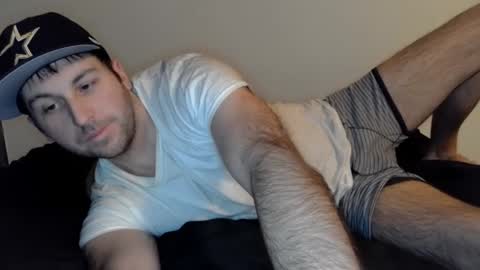 Snapshot of theetwohander chatting on 01.25.25 Theetwohander online show from 01.25.25
