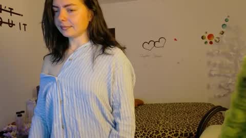 TheFarmergirl online show from 11.17.25