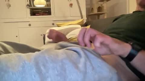 Snapshot of thegermanguy81 chatting on 10.05.25 thegermanguy81 online show from 10.05.25