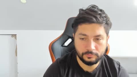 Snapshot of theguardian7 chatting on 11.01.25 theguardian7 online show from 11.01.25