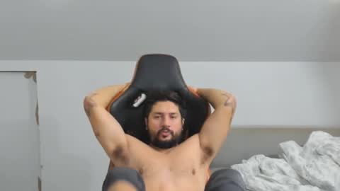 Snapshot of theguardian7 chatting on 11.14.25 theguardian7 online show from 11.14.25