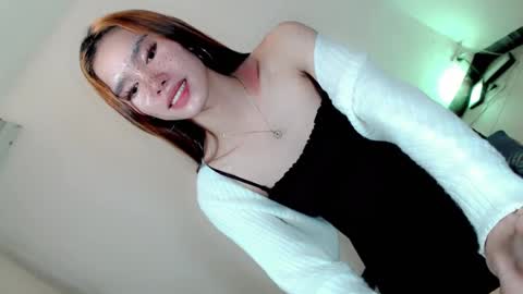 Snapshot of thehornygirl_laisa chatting on 02.24.25 laisa online show from 02.24.25