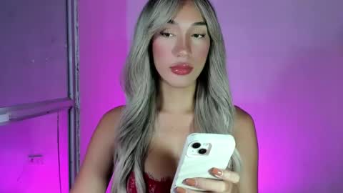 Snapshot of thehornyjane chatting on 01.27.25 JANE online show from 01.27.25