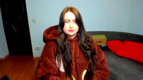 Snapshot of thenaughtygf chatting on 02.02.25 thenaughtygf online show from 02.02.25