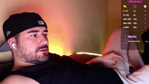 Snapshot of theoravi chatting on 12.02.24 Theo Ravi online show from 12.02.24