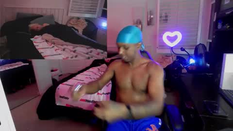 Snapshot of thepluglove chatting on 11.18.25 The Plug Love Friends online show from 11.18.25