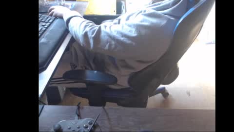 Snapshot of therealbigcheese0695 chatting on 03.01.25 therealbigcheese0695 online show from 03.01.25