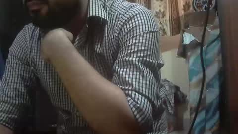 Snapshot of theultimateboss chatting on 10.27.25 theultimateboss online show from 10.27.25