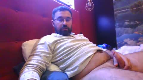 Snapshot of theviper1990 chatting on 03.05.25 Carlos1990 online show from 03.05.25