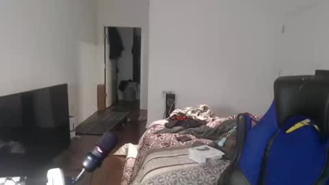 Snapshot of theworldisavampire2 chatting on 11.09.25 theworldisavampire2 online show from 11.09.25