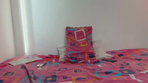 Snapshot of thiago__diaz chatting on 10.18.25 Thiago Diaz online show from 10.18.25