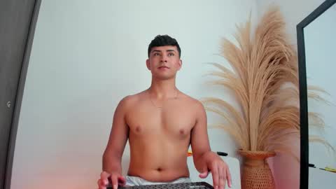 Thiago  online show from 12.02.25