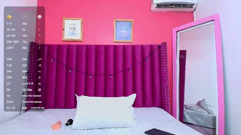 Snapshot of thickeebonyy chatting on 01.25.25 thickeebonyy online show from 01.25.25