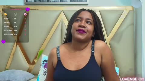 Snapshot of thickeebonyy chatting on 03.12.25 thickeebonyy online show from 03.12.25