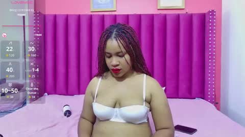 Snapshot of thickeebonyy chatting on 10.06.25 thickeebonyy online show from 10.06.25