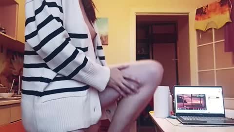 Snapshot of thickforest chatting on 12.31.24 MilkyChoco online show from 12.31.24