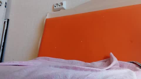 Snapshot of thickforest chatting on 02.26.25 MilkyChoco online show from 02.26.25