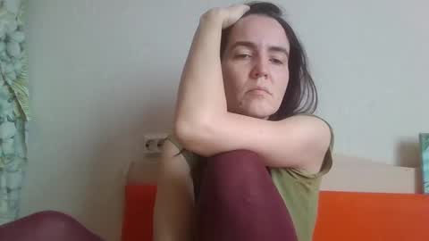 Snapshot of thickforest chatting on 02.27.25 MilkyChoco online show from 02.27.25